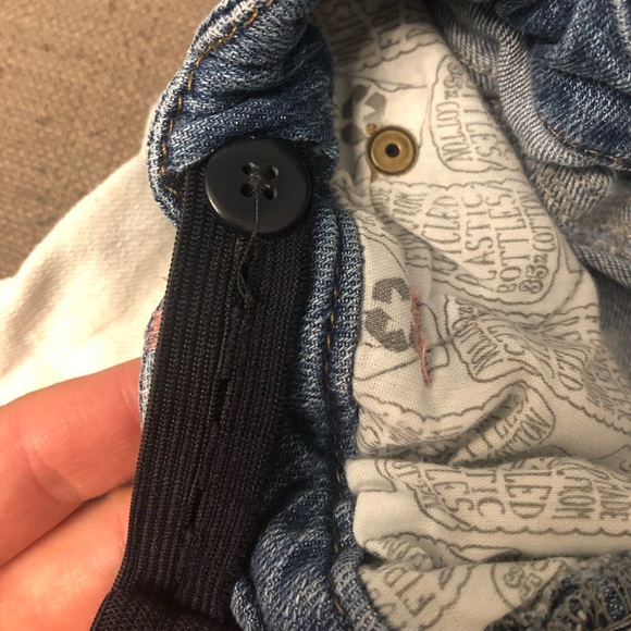 Cat & Jack girls size 7/8 ombré Jean shorts - Picture 3 of 5